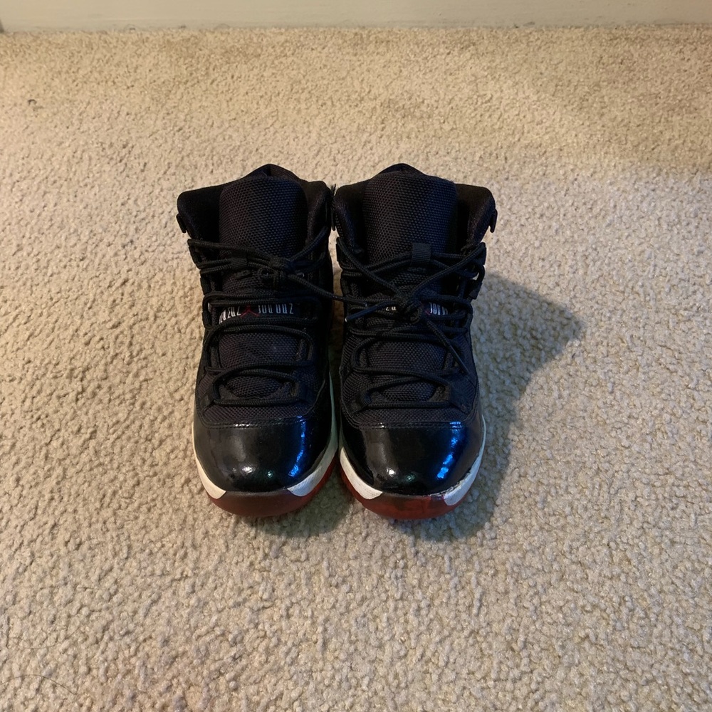 JORDAN BRED 11S SIZE 3Y